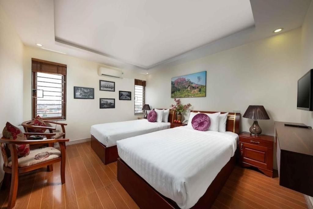 Viet Village Hotel Hanoi Exterior photo